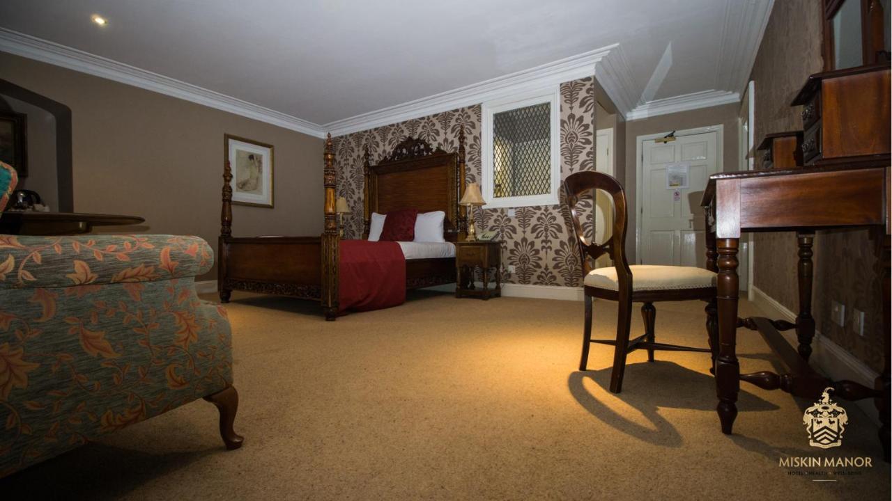 Miskin Manor Hotel Hensol Exteriér fotografie